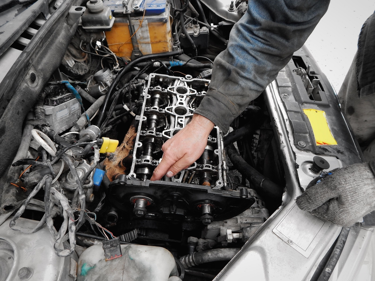Different Types of Engines Explained | MotorGuide
