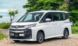Toyota Noah 2025