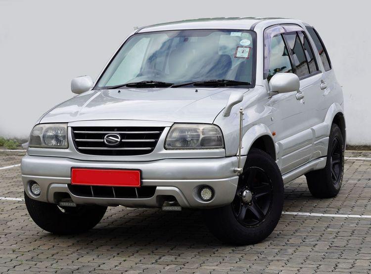 Suzuki Escudo 2003 விமர்சனம்