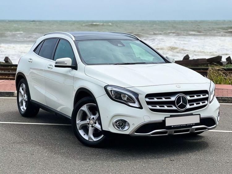 Mercedes-Benz GLA 180 2017 Review