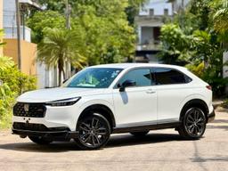 Honda Vezel RS Premium 2025