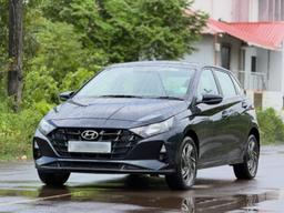 Hyundai i20 Sportz (O) IVT 2025