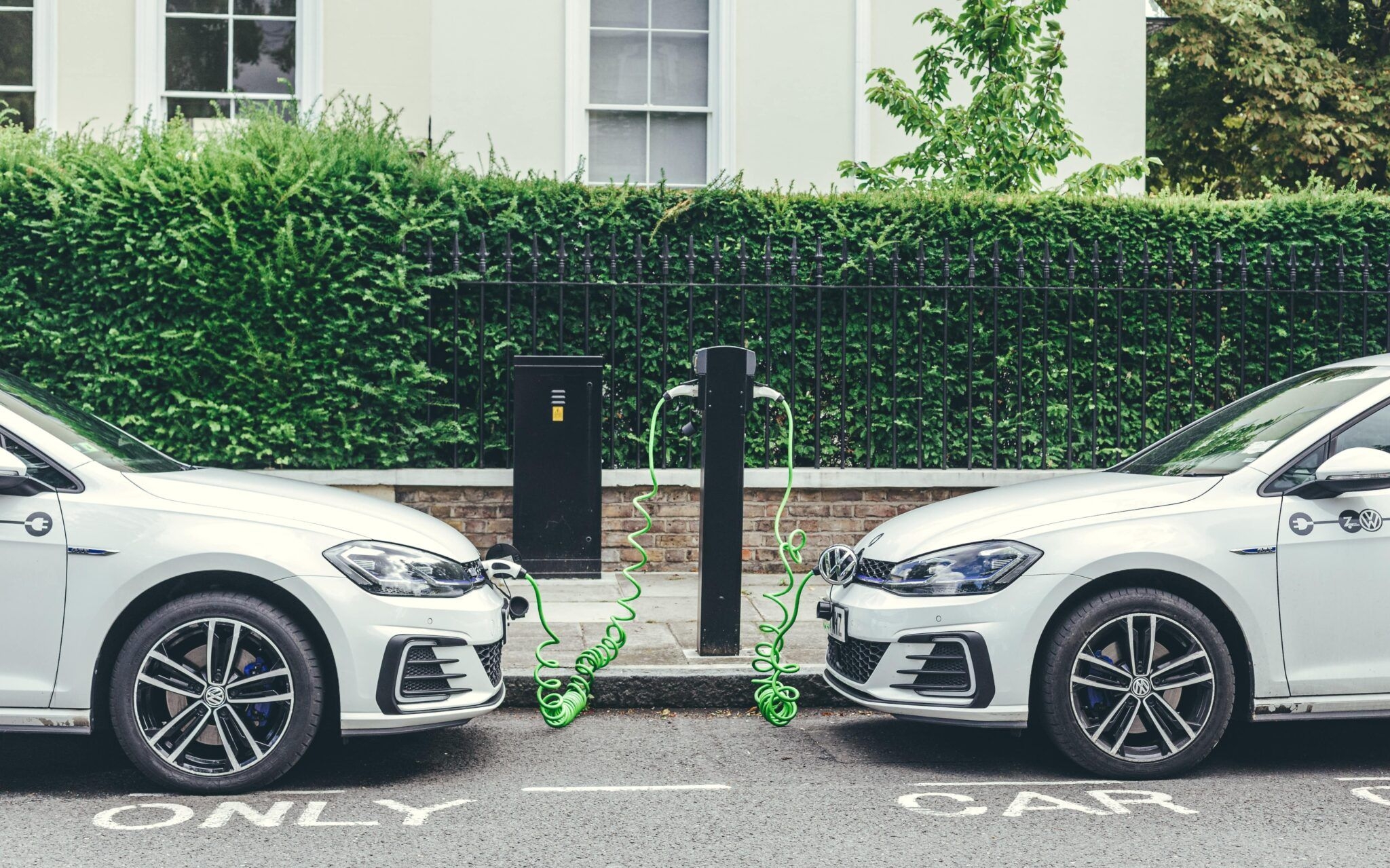 Permission to Import Electric Vehicles to Sri Lanka feature image