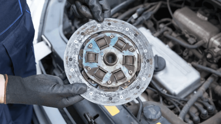 How to Identify a Worn-Out Clutch Plate? feature image