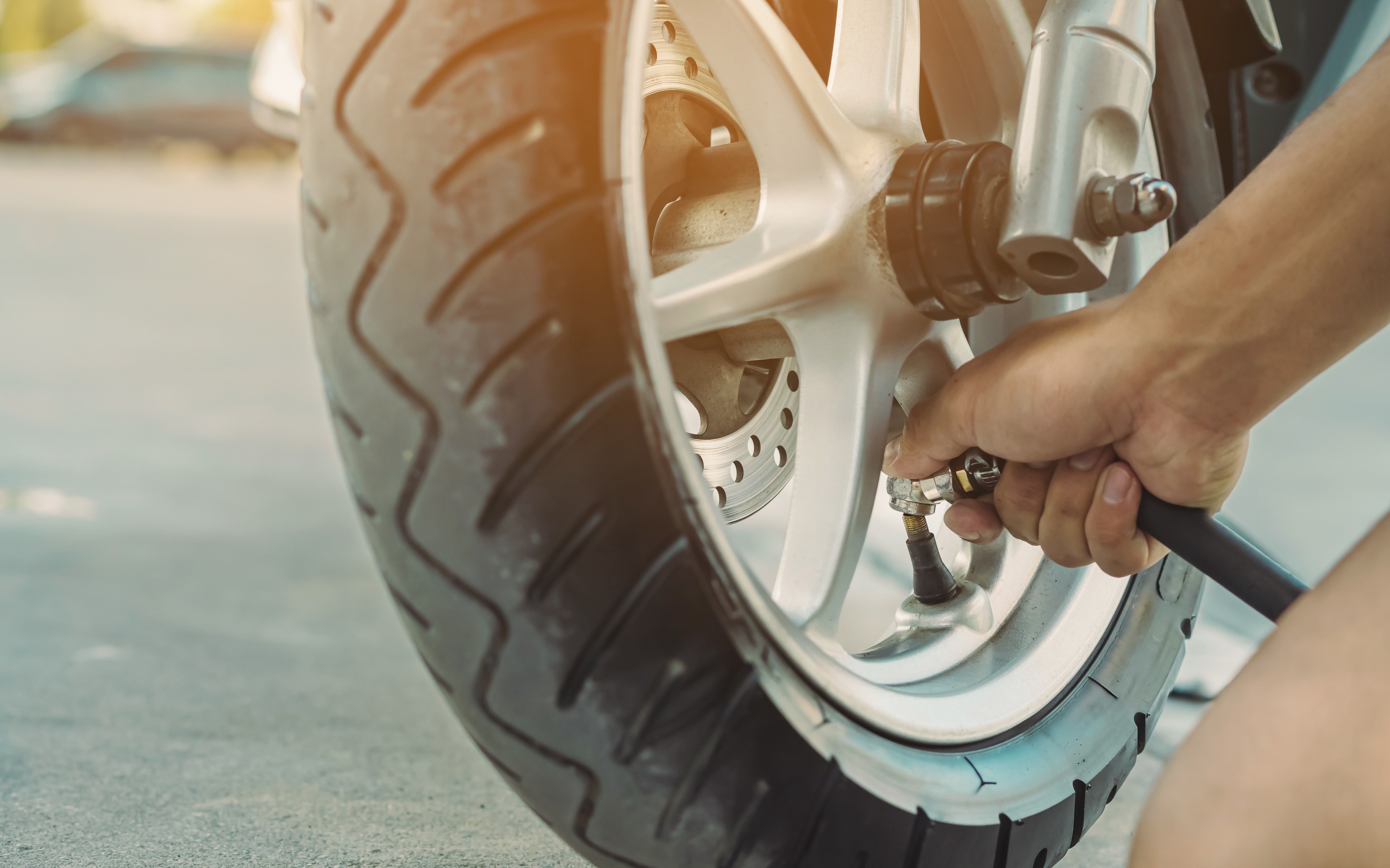 How to Choose the Right Size of Motorcycle Tires for Safety feature image