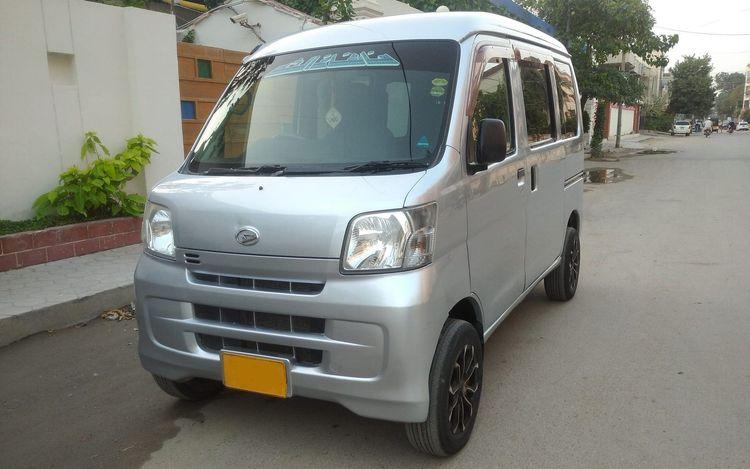 Daihatsu Hijet 2013 விமர்சனம்