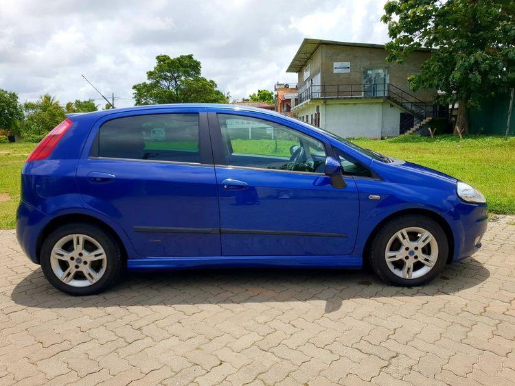 new-project.title-alts.detail.image-gallery.alt