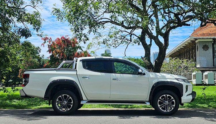 new-project.title-alts.detail.image-gallery.alt