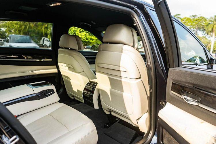 new-project.title-alts.detail.image-gallery.alt