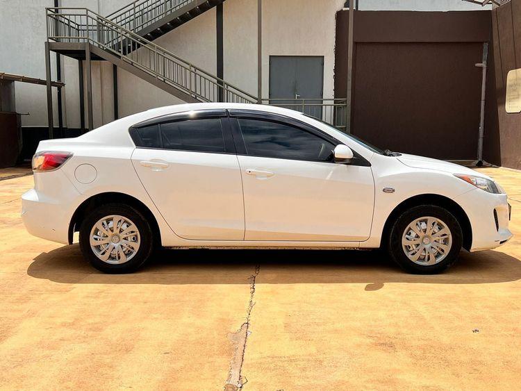 Mazda Axela 2014 Review