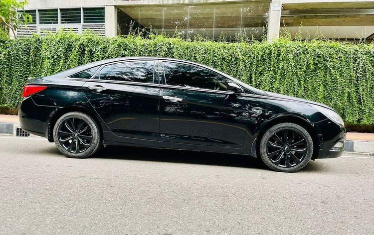 Hyundai Sonata 2011 Review