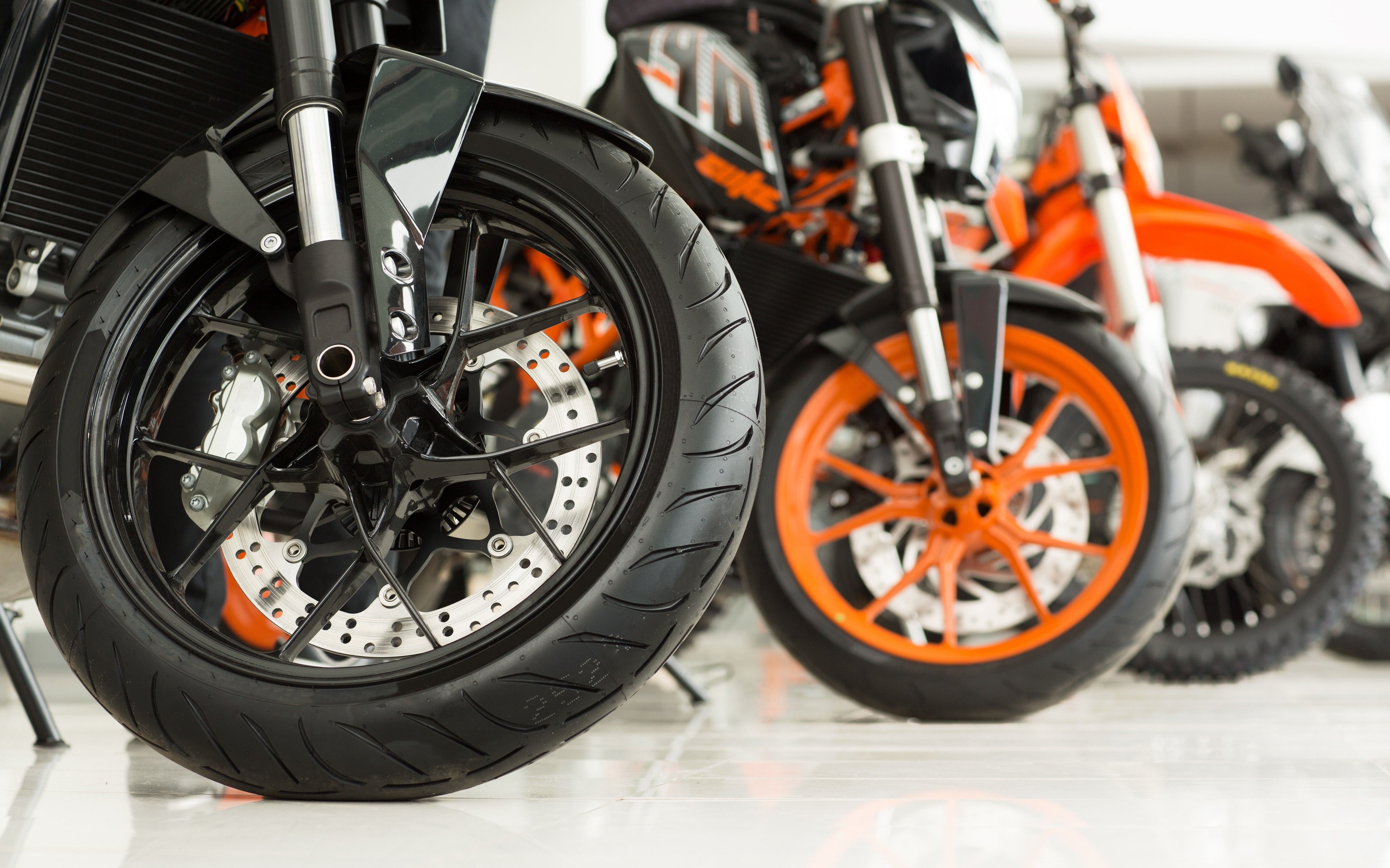 Understanding Motorcycle Tire Types: Choose What Suits Your Ride feature image