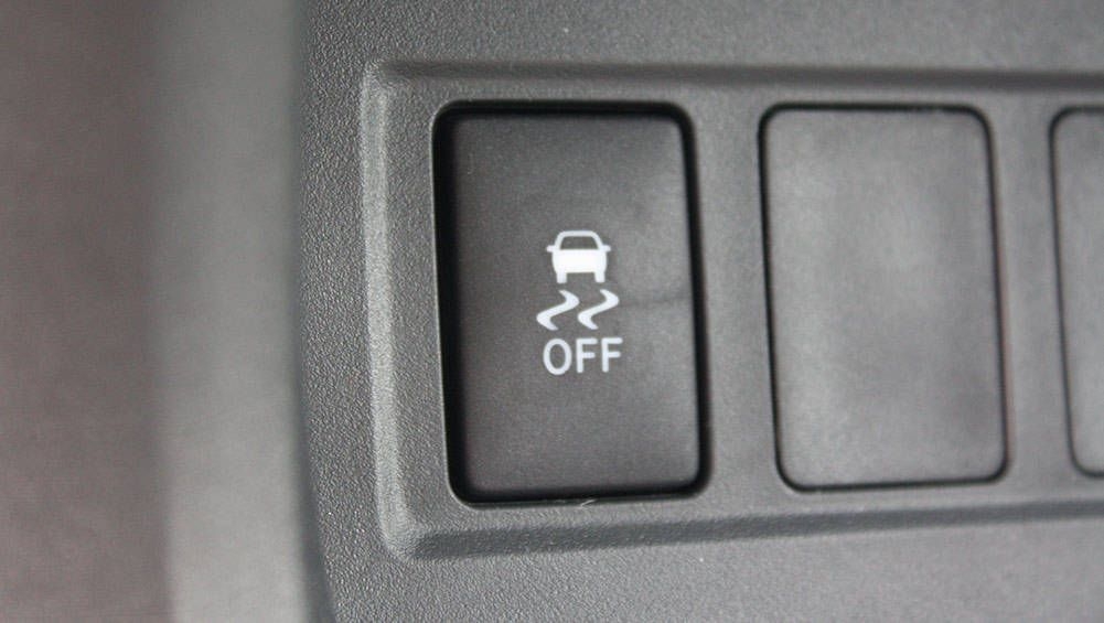 What is Vehicle Stability Control (VSC)? feature image