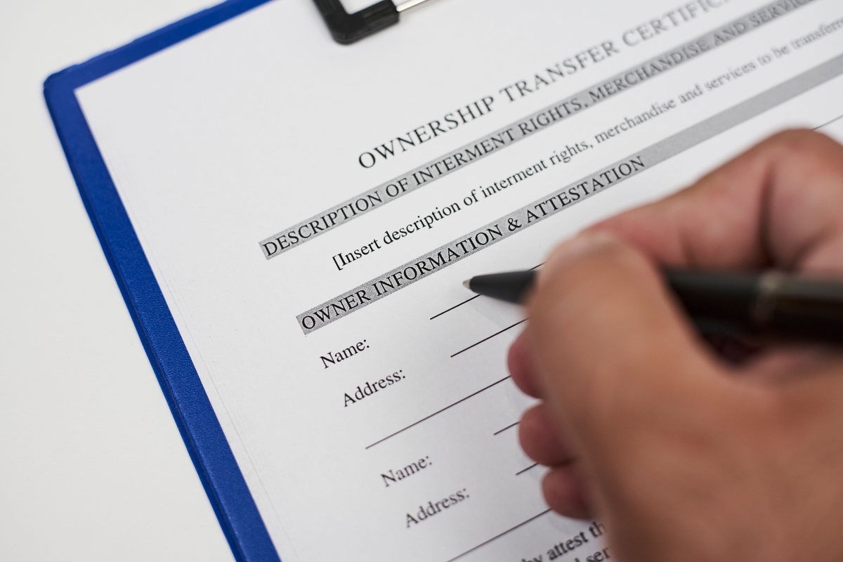Title Paperwork How Do I Fill Out the Documents for a Vehicle Transfer? | MotorGuide