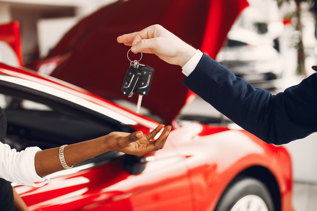 Leasing Things Things to Consider Before Buying a Leasing Vehicle | MotorGuide