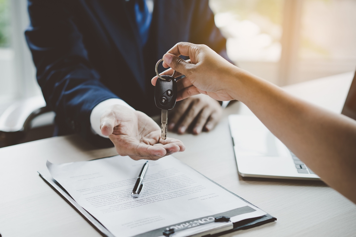 Leasing Things Things to Consider Before Buying a Vehicle on Lease | MotorGuide